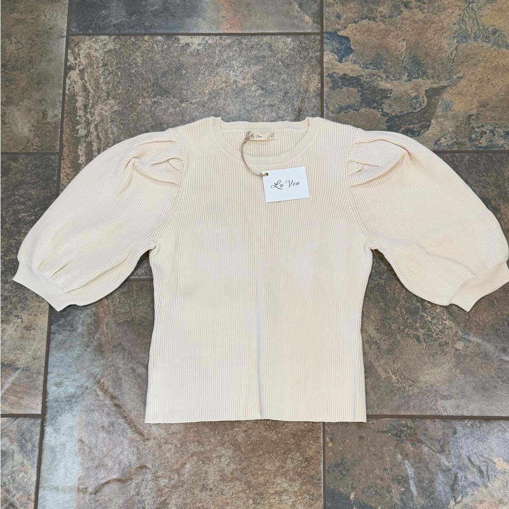 Vici Puff Sleeve Top - Picture 2 of 8